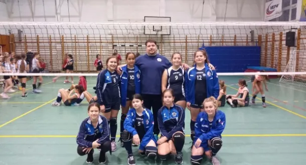 A Dombóvári Amatőr Röplabda Club-ot támogatjuk